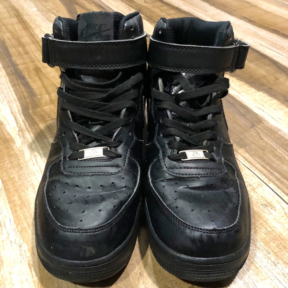 Too many shoes blowout sale